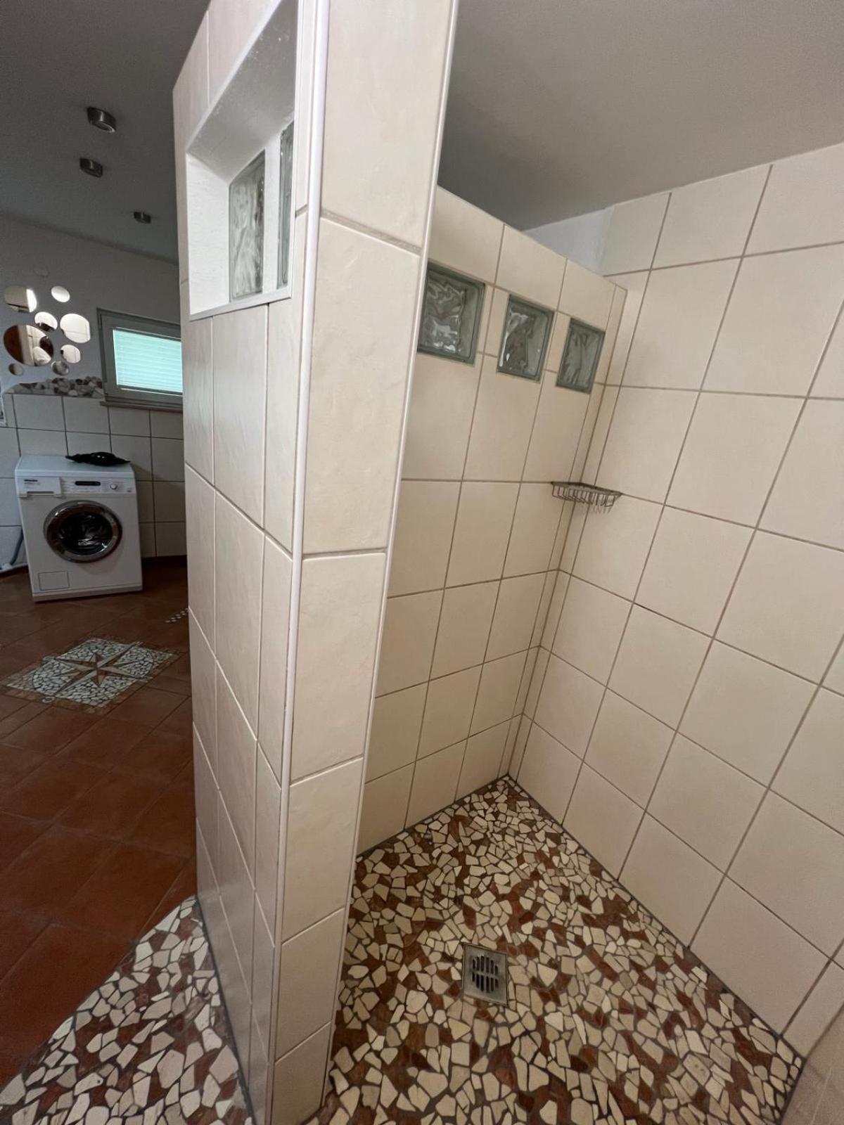 Haus Am Berzdorfer See - 3 Schlafzimmer - Ganzes Haus Zur Alleinnutzung - Terrasse - Hochwertige Ausstattung กอร์ลิตซ์ ภายนอก รูปภาพ