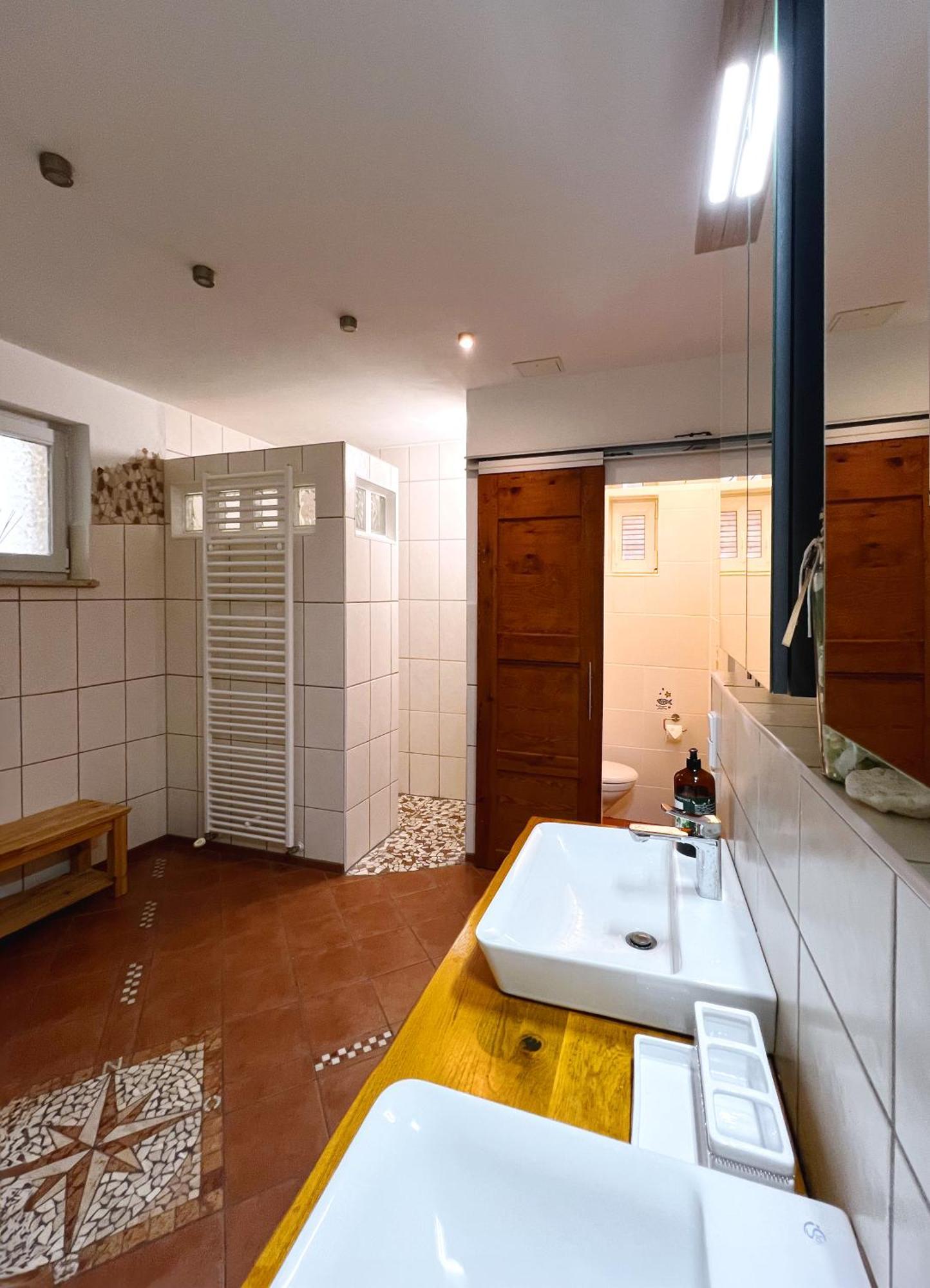Haus Am Berzdorfer See - 3 Schlafzimmer - Ganzes Haus Zur Alleinnutzung - Terrasse - Hochwertige Ausstattung กอร์ลิตซ์ ภายนอก รูปภาพ